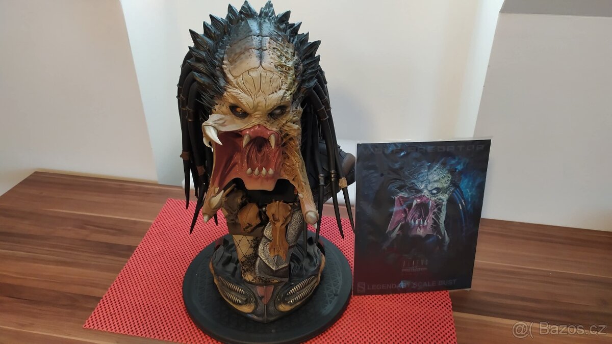 Sideshow predator wolf