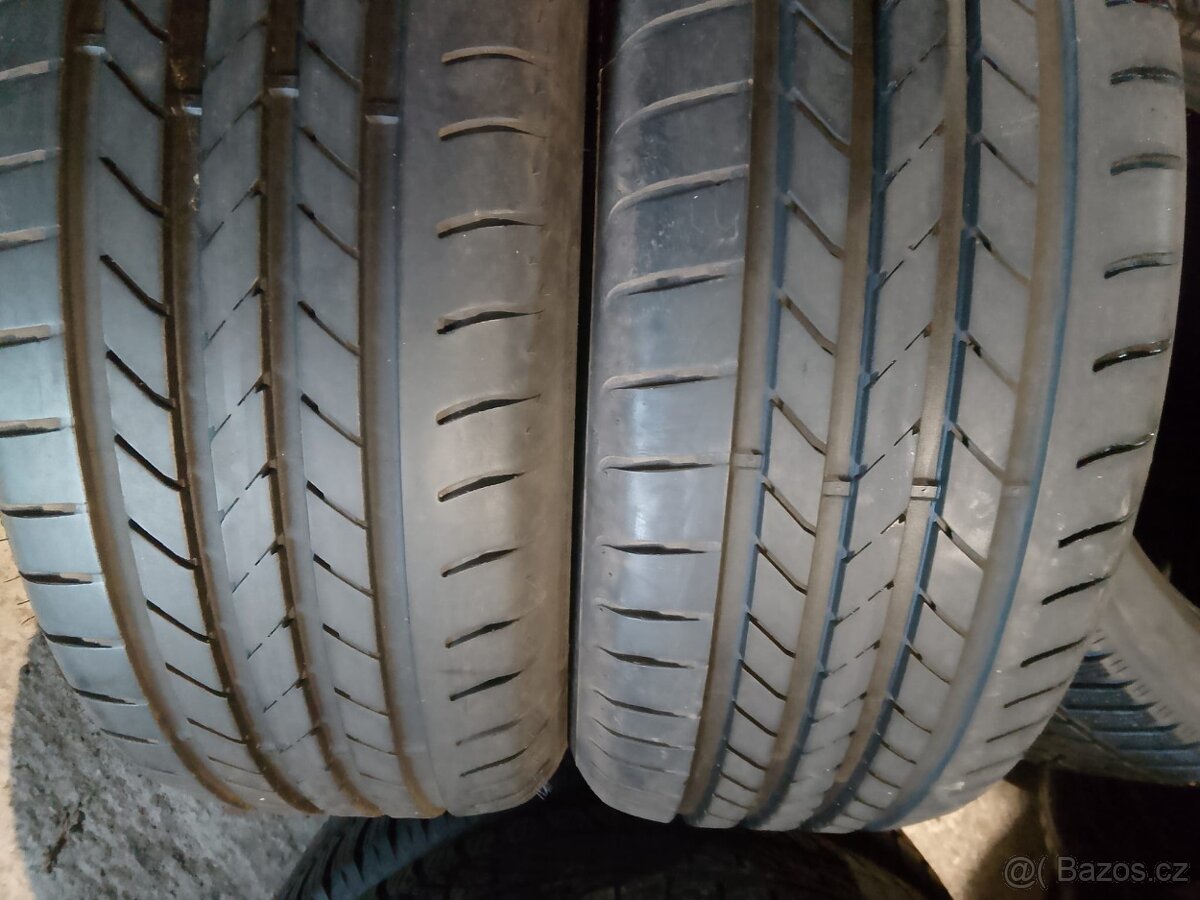 235/45/19 95v Goodyear - letní pneu 2ks RunFlat