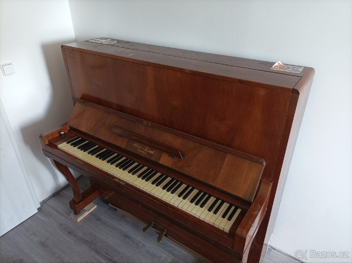 Pianino