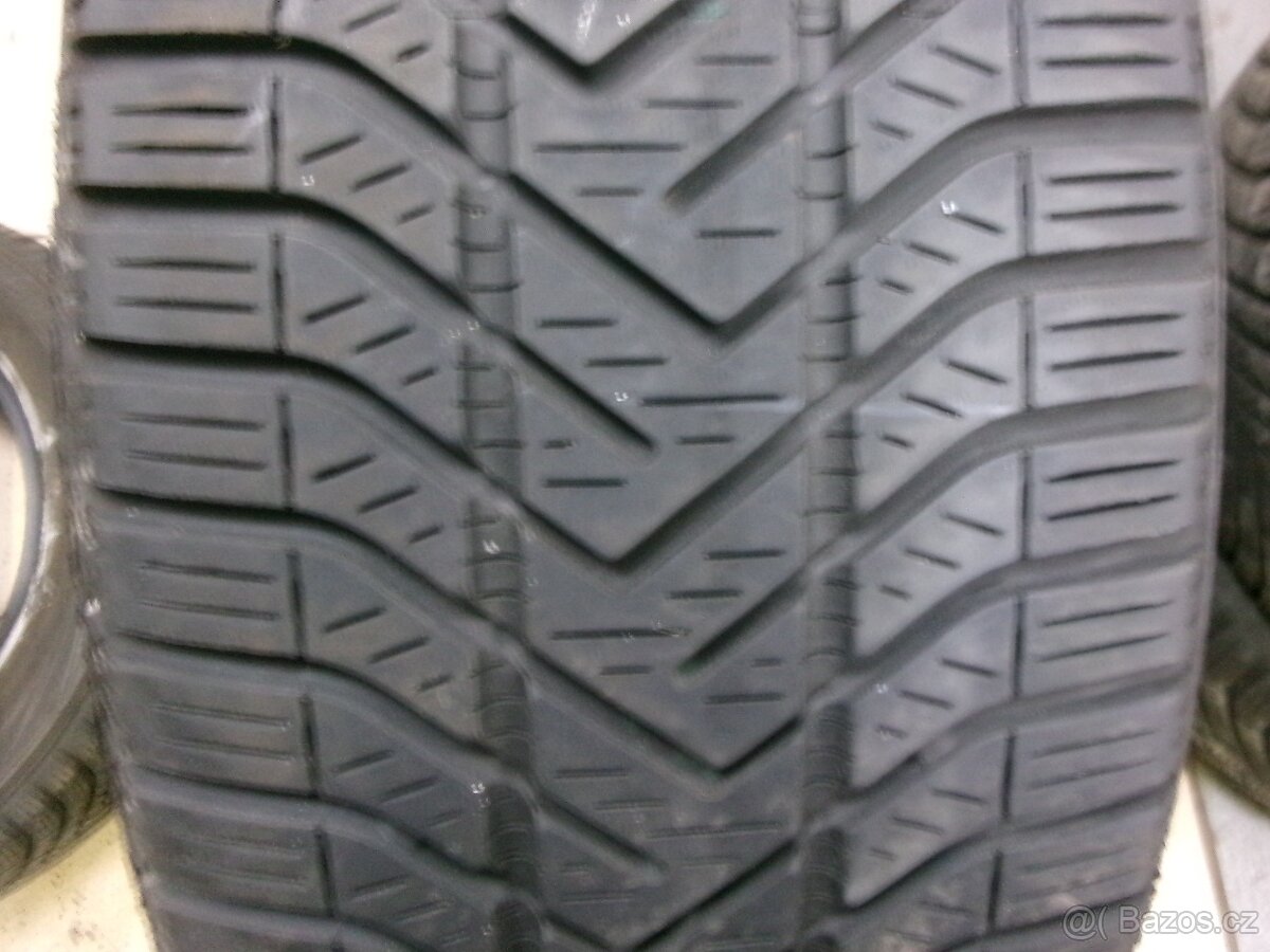 205/55 R16 PIRELLI (5mm) č.15017