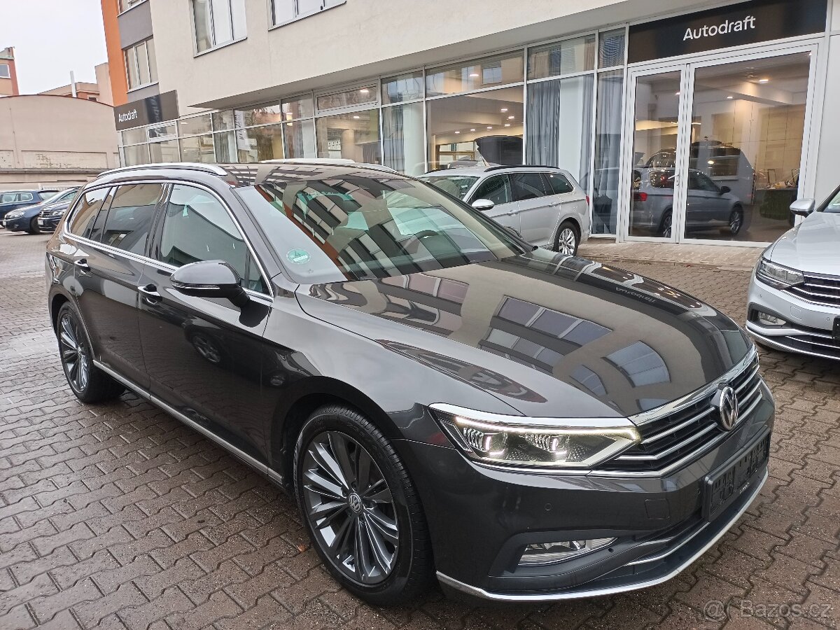 VW Passat B8 2.0TDI 140kW DSG R-Line Matrix Webasto Tažné Qi