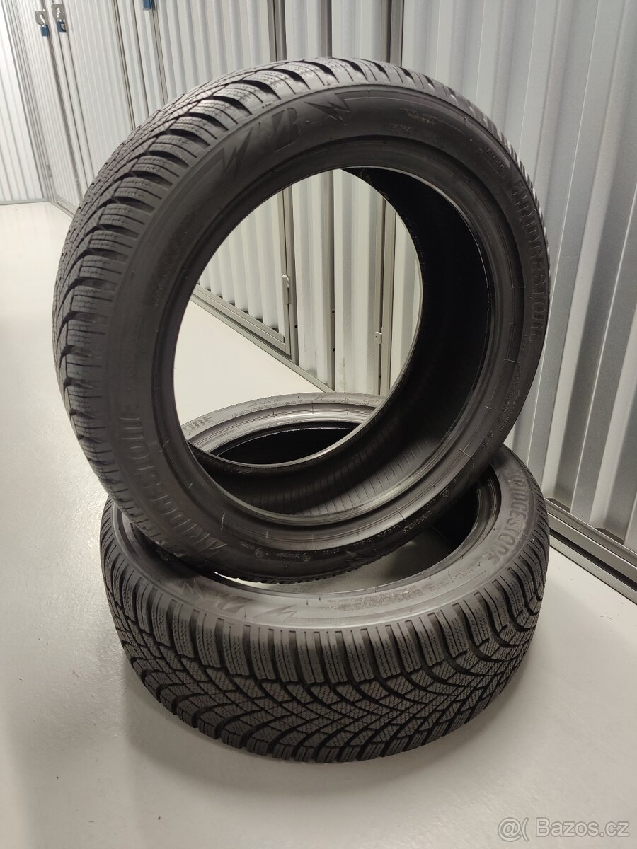 ZIMNÍ PNEUMATIKY BRIDGESTONE BLIZZAK LM005 205/50 R17 (2 KS)