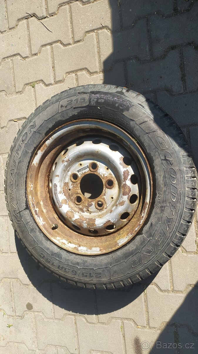 Goodyear maraton cargo 215/65/15 C