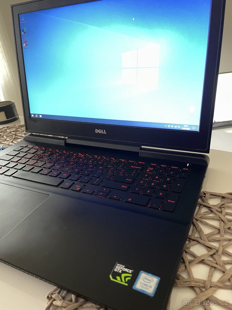 Prodám herní notebook Dell Inspiron 15 Gaming 7567