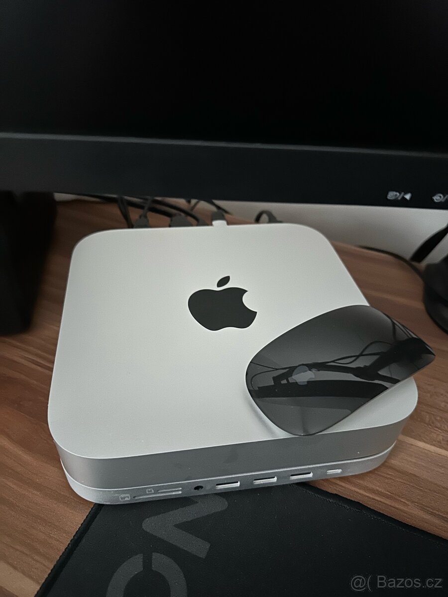 Mac mini M2 2023 RAM 16GB + USB Hub + Apple Magic Mouse