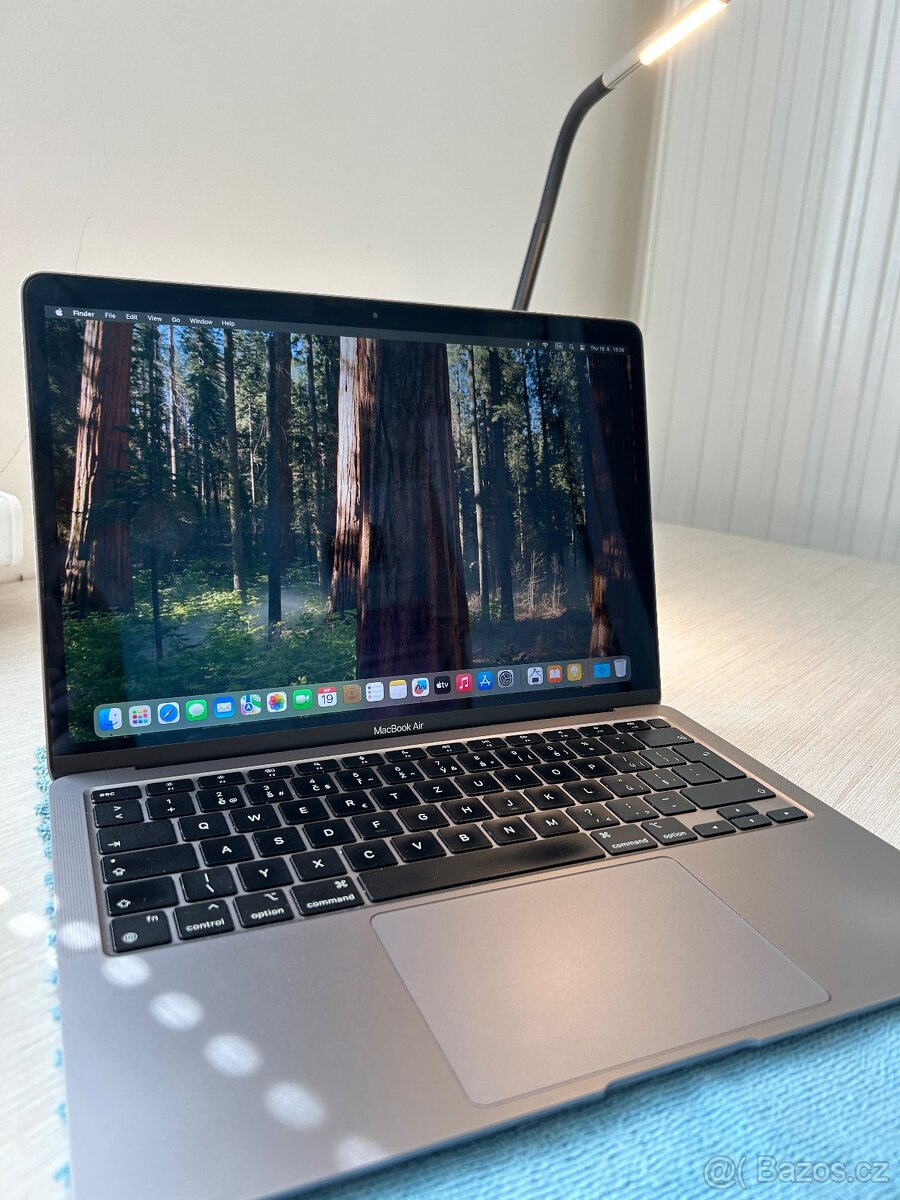 MacBook Air M1