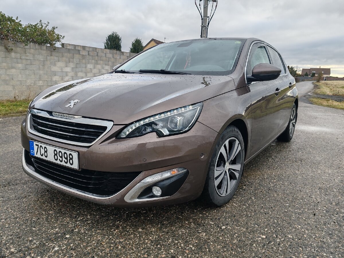 Peugeot 308 2015 TOP Výbava/SERVISKA