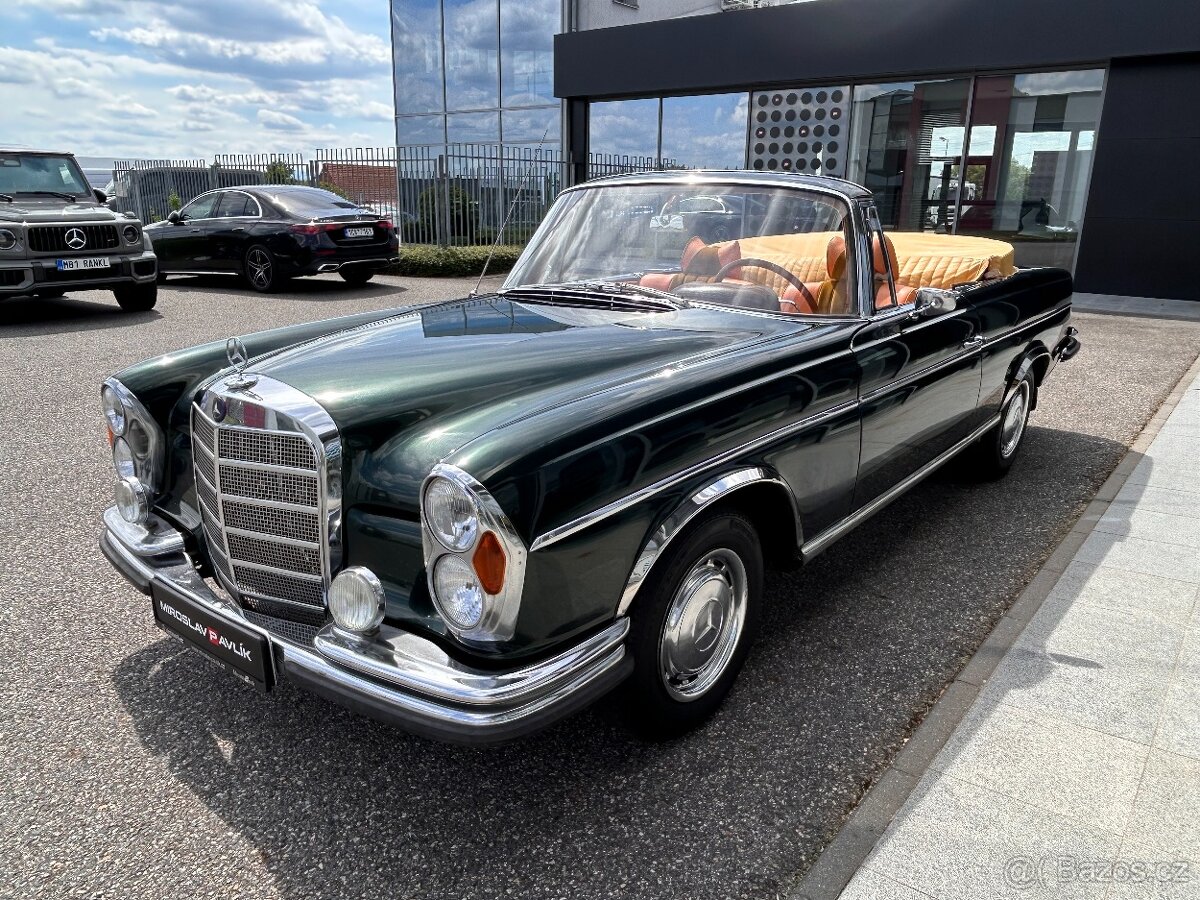 Mercedes Benz W111/220SE cabrio