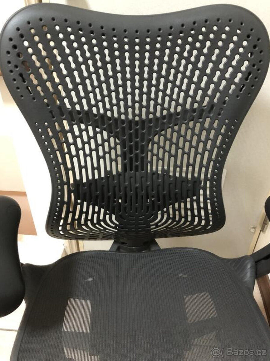 Židle Herman Miller Mirra 2