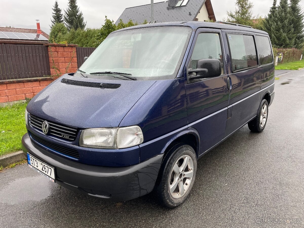 VW Caravelle T4 2.5 TDi, 2000, tažné, nová STK, 9 místné