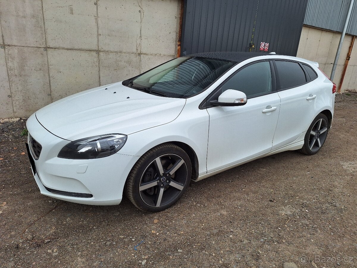 Volvo V40 2.0 D3 110kw