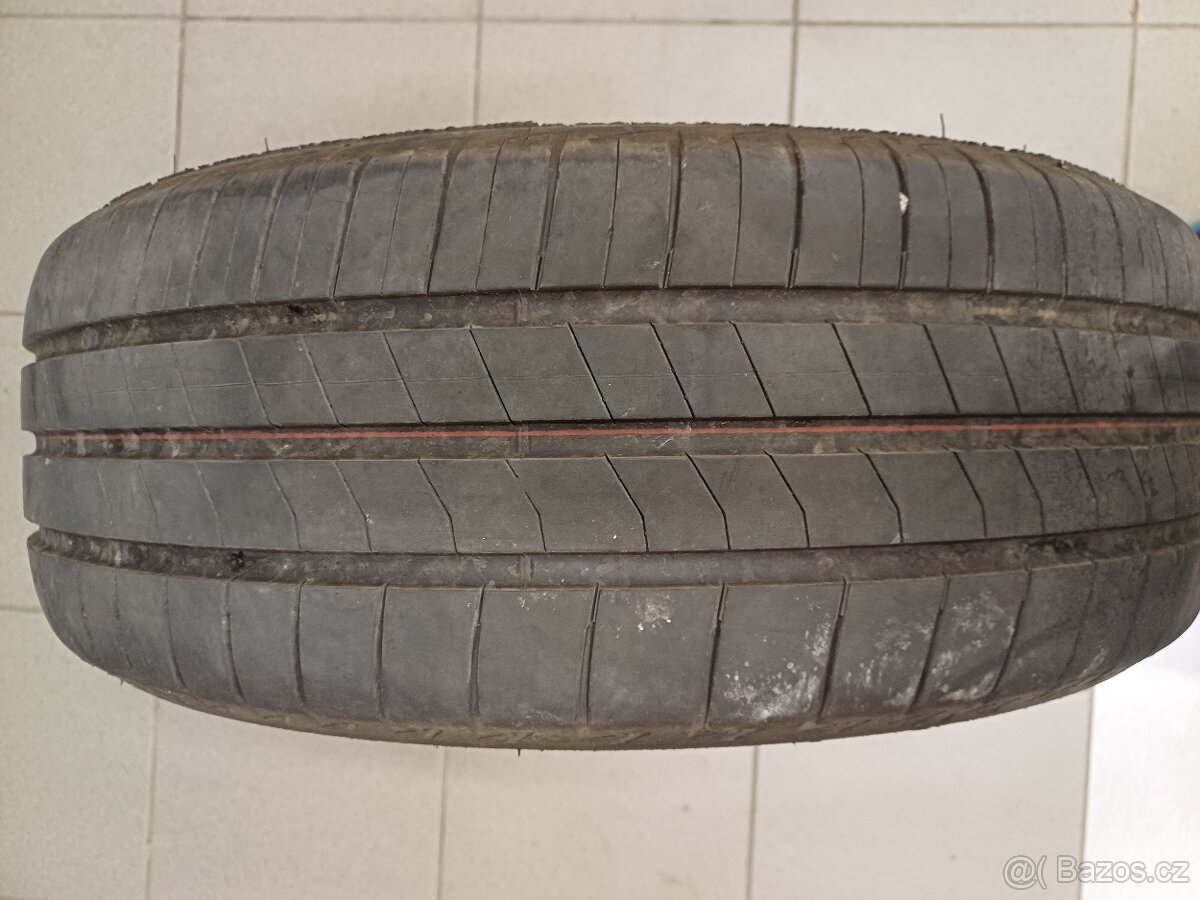 Prodám pneu Bridgestone