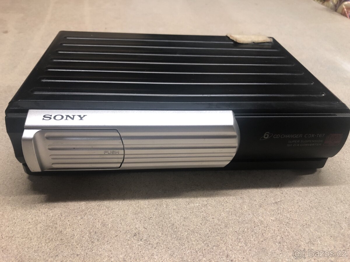 CD Changer SONY CDX-T67