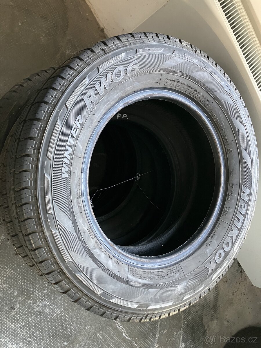 Hankook Winter RW06 205/75R16C