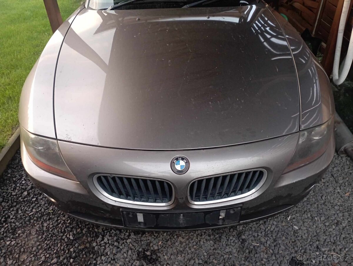 BMW Z4 kompletní přední část vozu karosařina