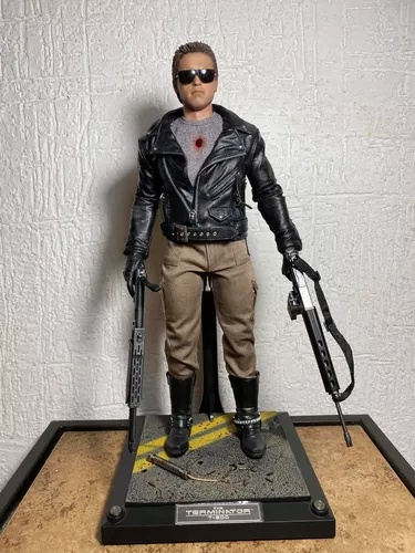 Hot Toys Terminator