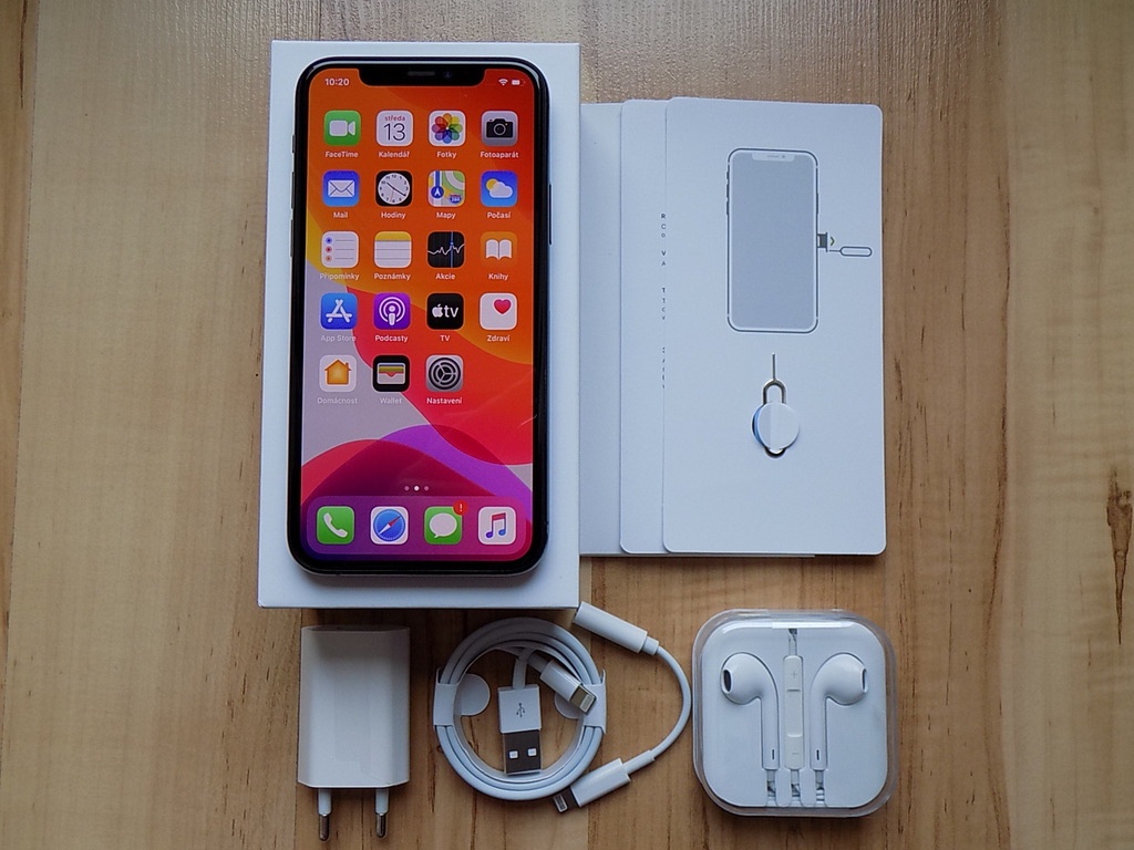 APPLE iPhone 11 Pro 64GB Midnight Green - ZÁRUKA - TOP STAV