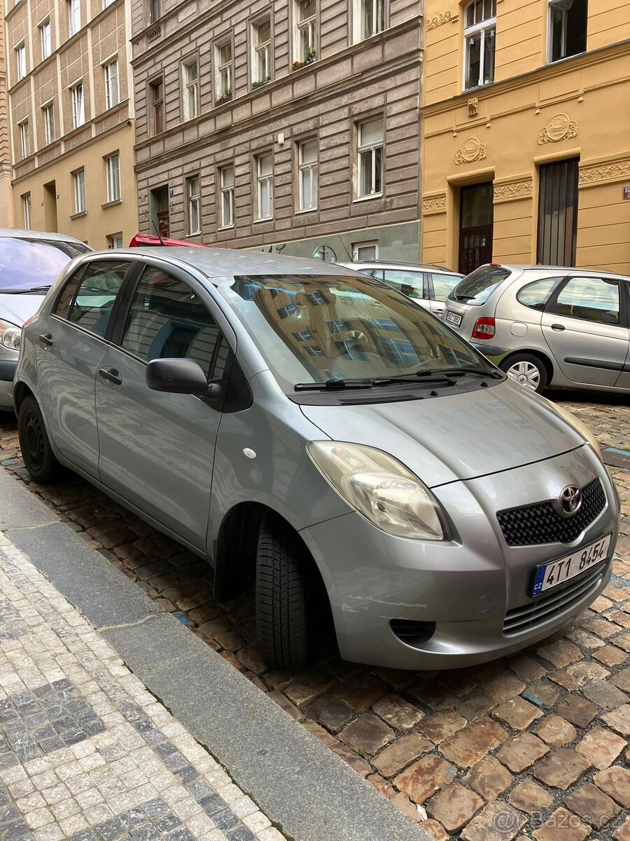 Toyota Yaris 1.0 2006 (reserved)