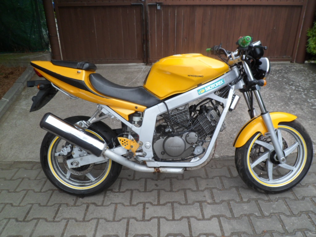 Moto HYOSUNG GT 125 COMET