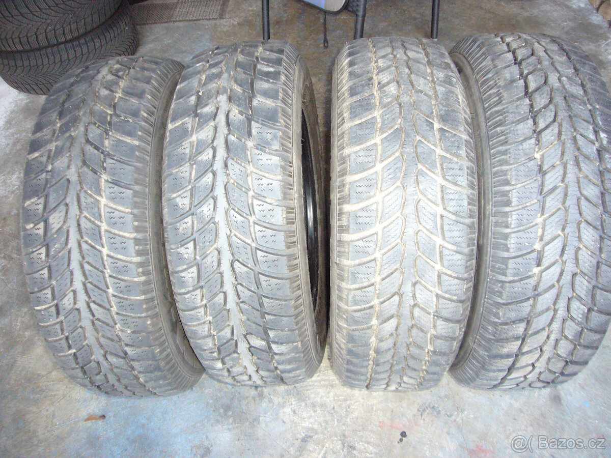 ZIMNÍ PNEU SAVERO WT 215/70R16 100T SUV