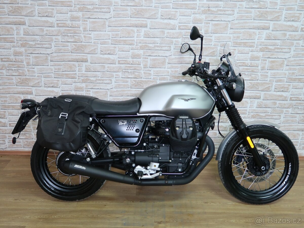 Moto Guzzi V7 III Rough původ ČR, bohatá výbava, po servisu