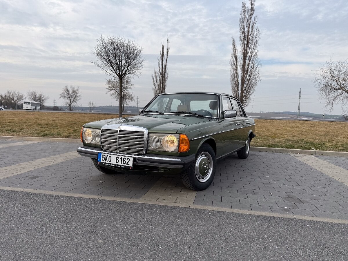 Mercedes W123 200D