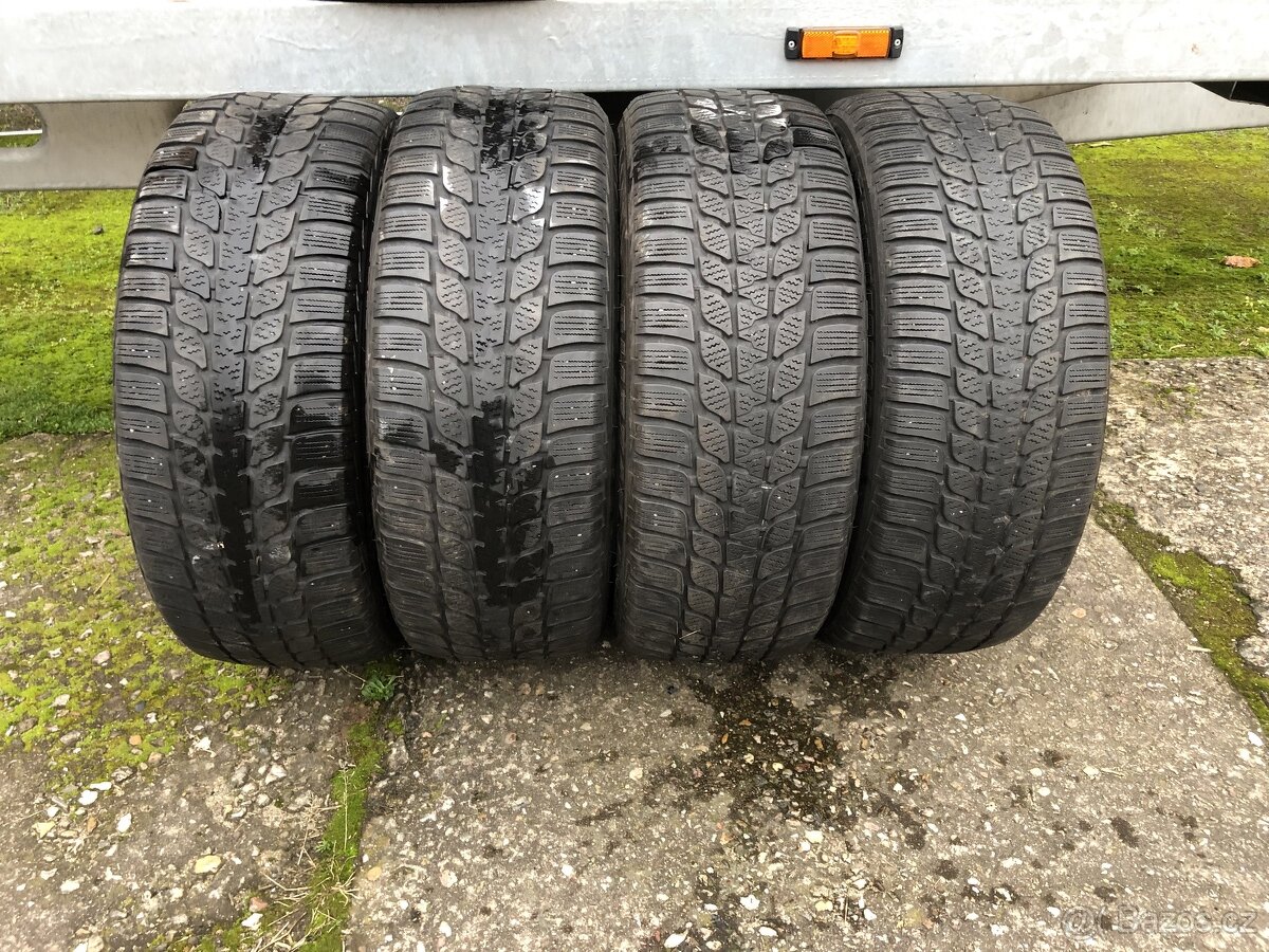 Zimní pneumatiky Bridgestone 205/55 R16 RFT