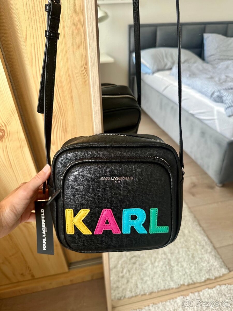 ČERNÁ CROSSBODY KABELKA KARL LAGERFELD