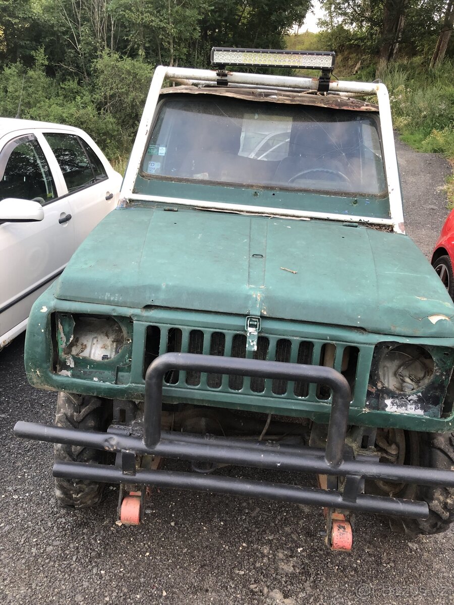 Suzuki Samurai 1,0