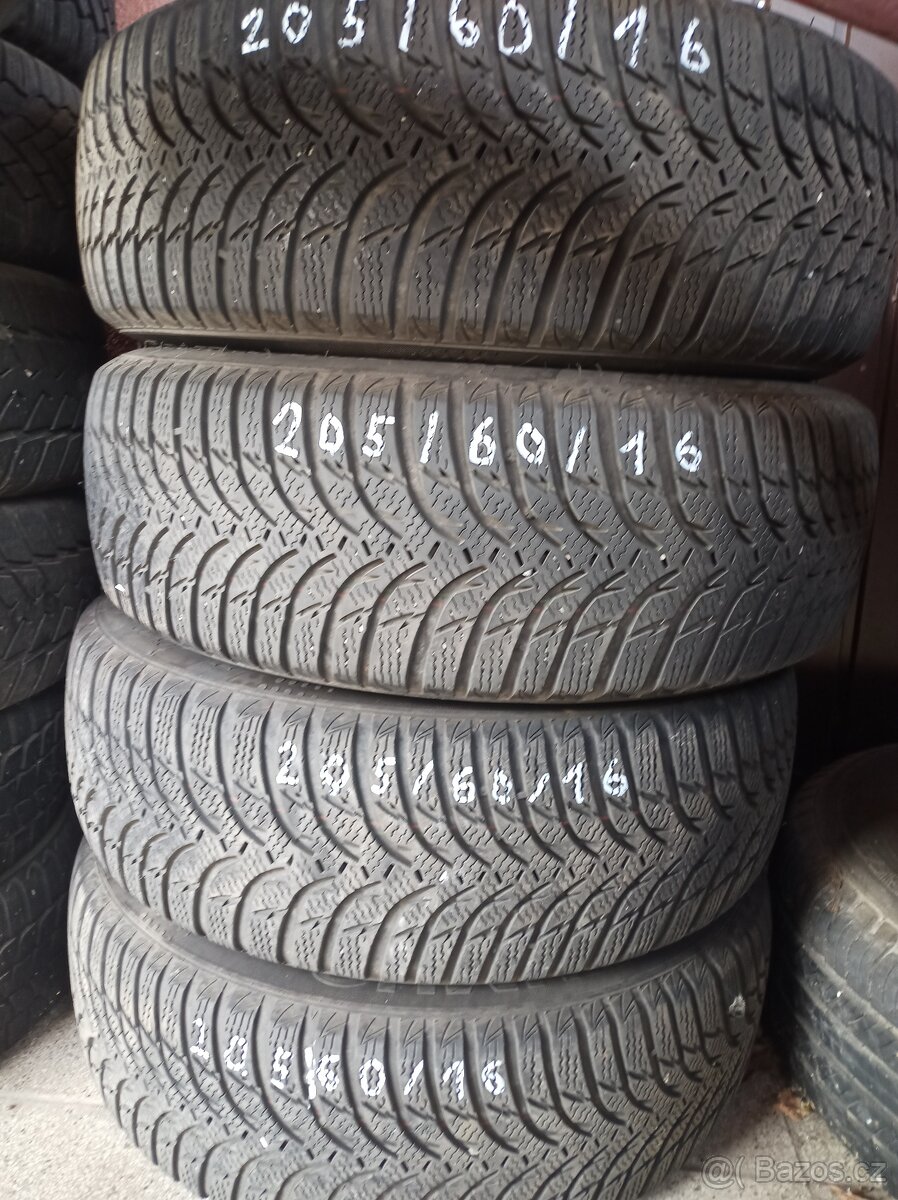 Prodám zimní pneu 205/60 R16 Kumho