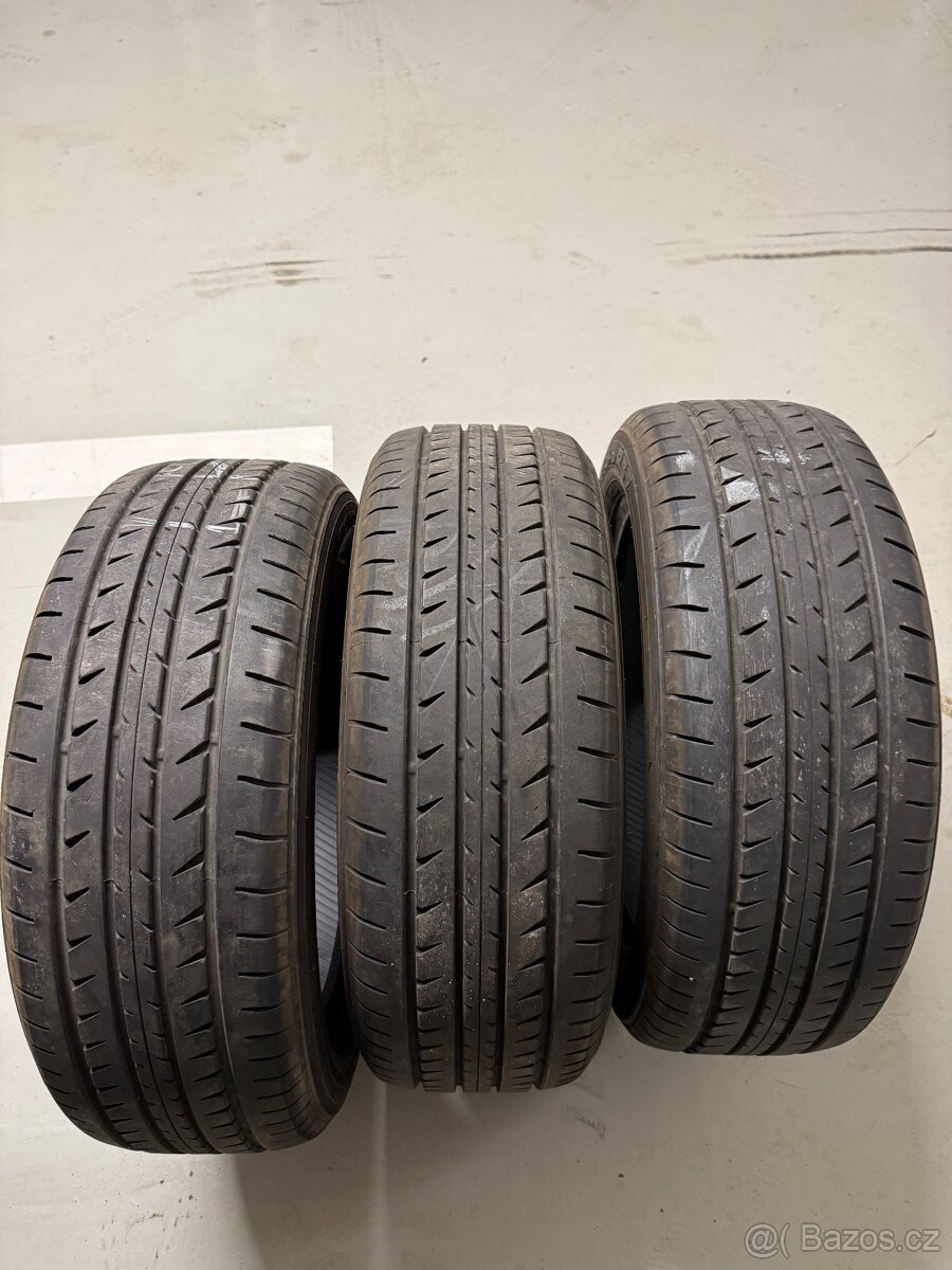 3x Pneu TOYO R37 225/55 R18 98H