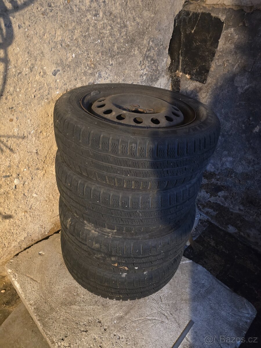 Prodám zimní kola 195/60 R16C Sailun Endure