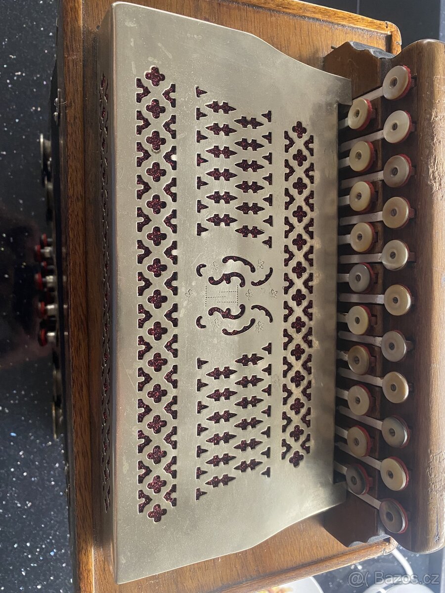 Heligonka heligonku akordeon harmonika