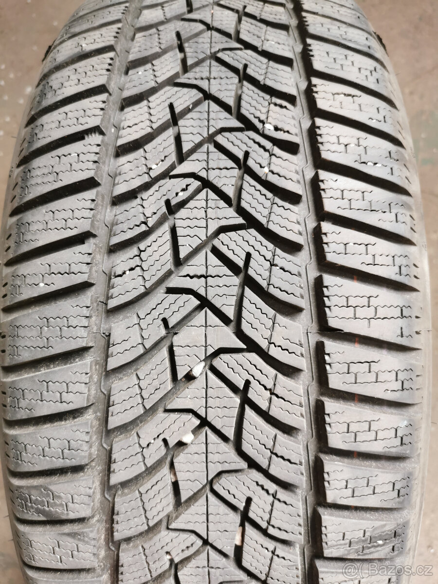 225/45/18 Dunlop