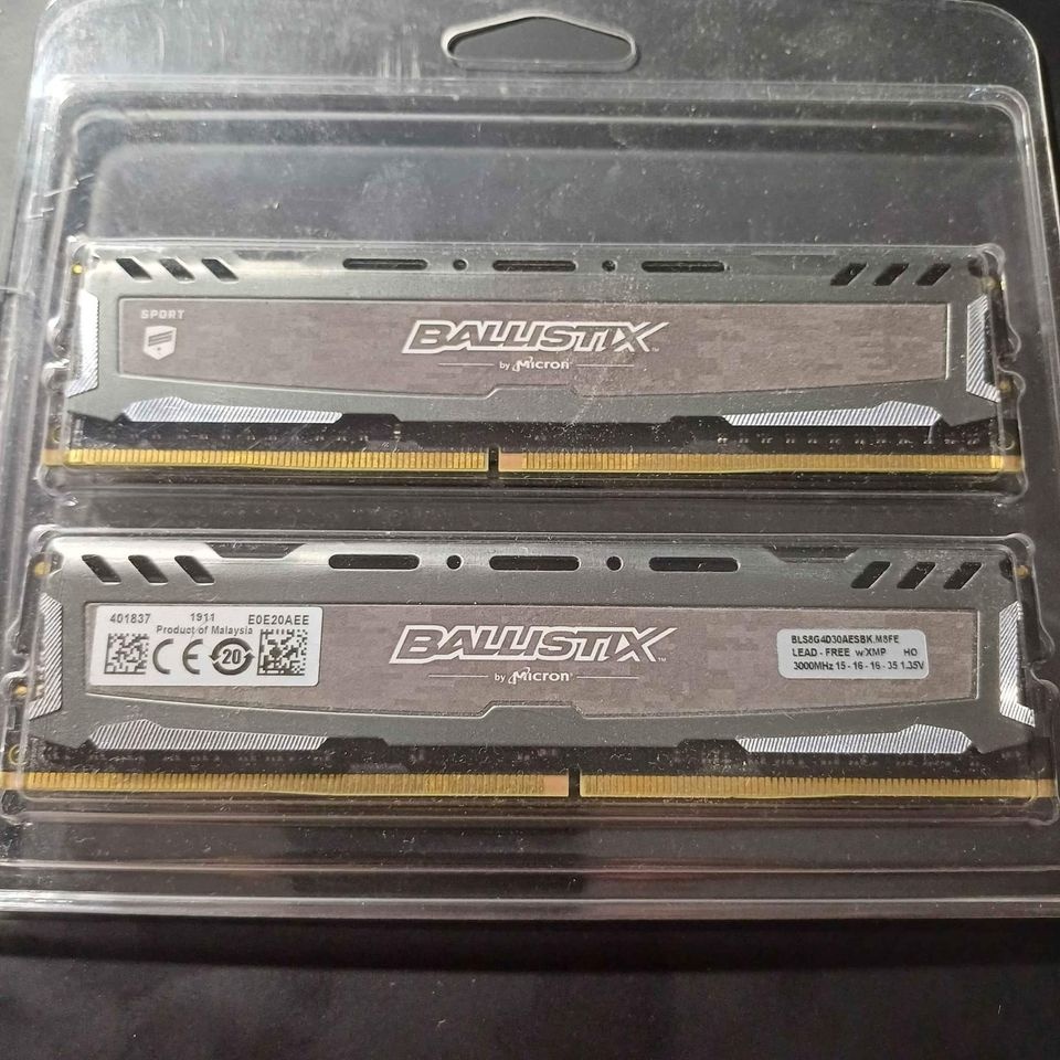 Crucial Ballistix 2x8GB CL16 DRR4 3000MHz