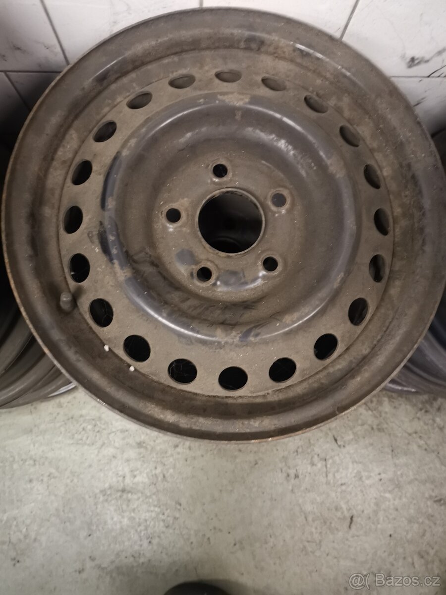 5x114,3 r15 plechové disky Honda