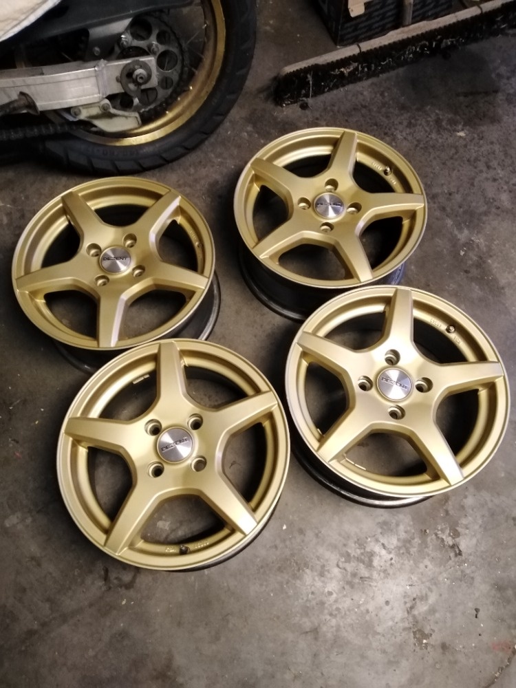 Alu kola 4x108 R15  DEZENT