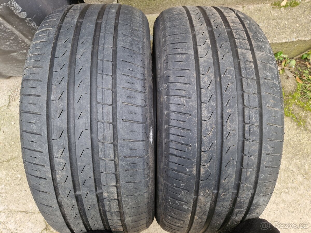 Pirelli Cinturato P7 235/45 R18 letní