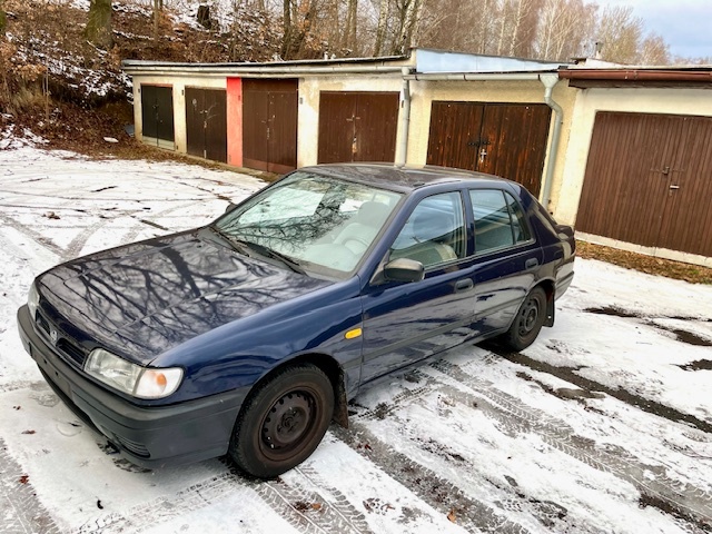 Nissan Sunny 1,4 LX