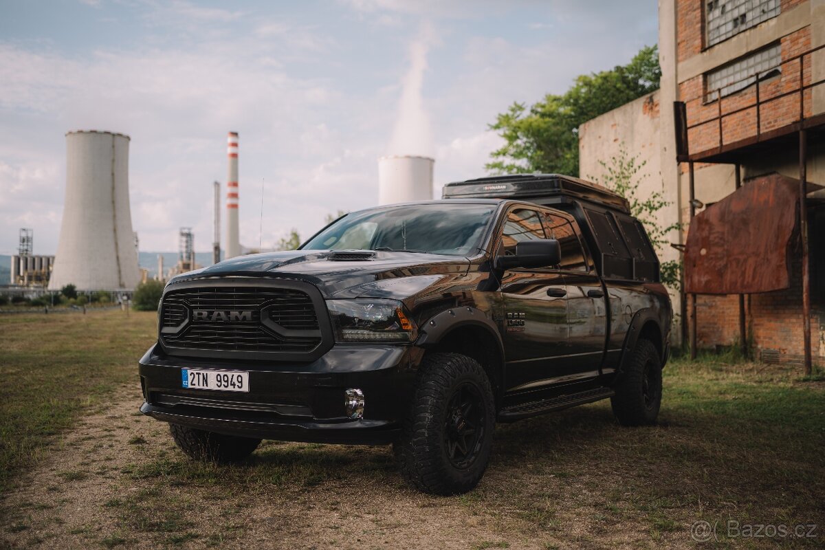 DODGE RAM 1500 4X4 HEAVY DUTY