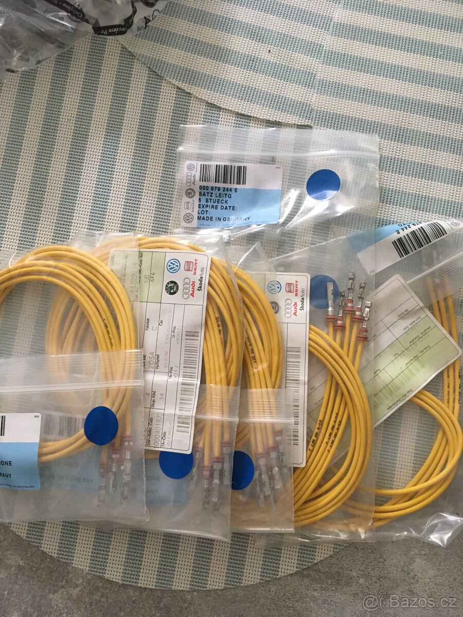 Prodám 5 balení opravných kabelů OEM: 000979244E