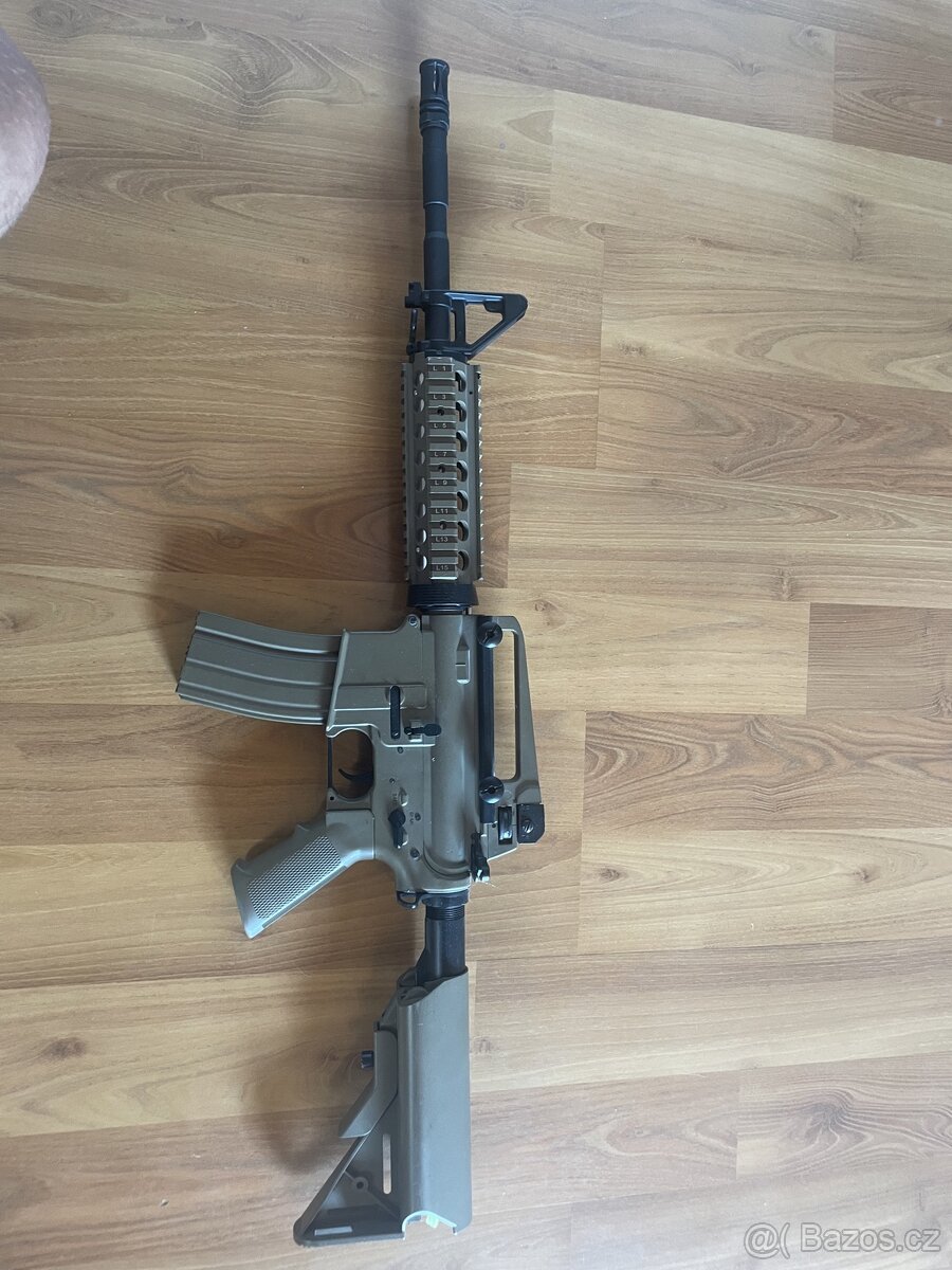 Airsoft zbraň M4