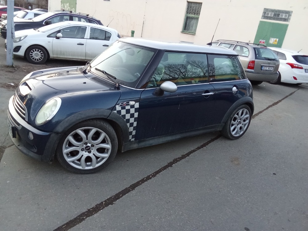 Mini Cooper S R53 2006 17 alu kola, tk 2027, manuál