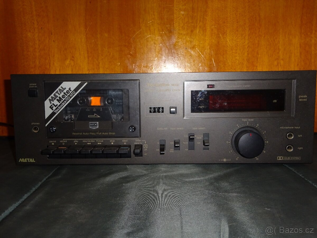 Stereo cassette tape deck TECHNICS RS-M12