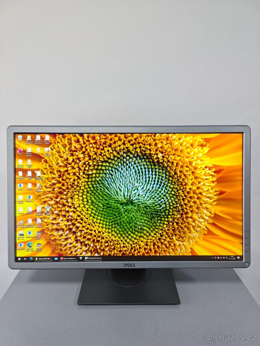 ⎚23“ Dell profi FullHD monitor s malou vadou