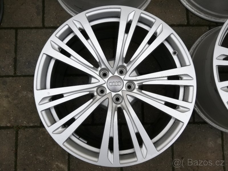 Original alu sada Audi A8 R20 5x112