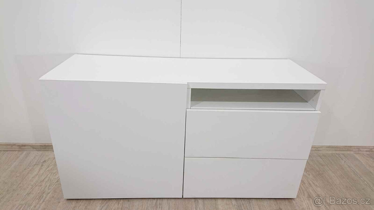 Bílá komoda 120 cm