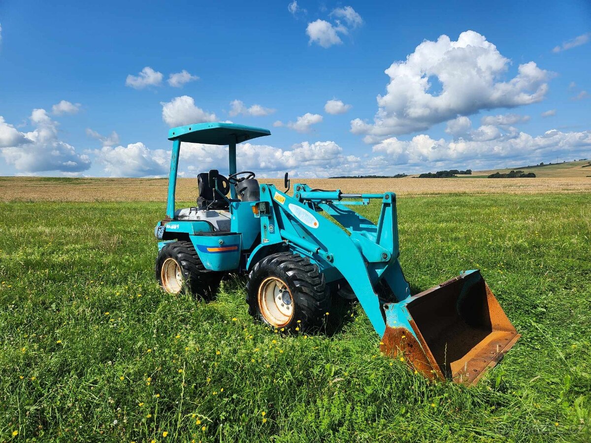 KOLOVÝ/KLOUBOVÝ NAKLADAČ KUBOTA RA501 4x4