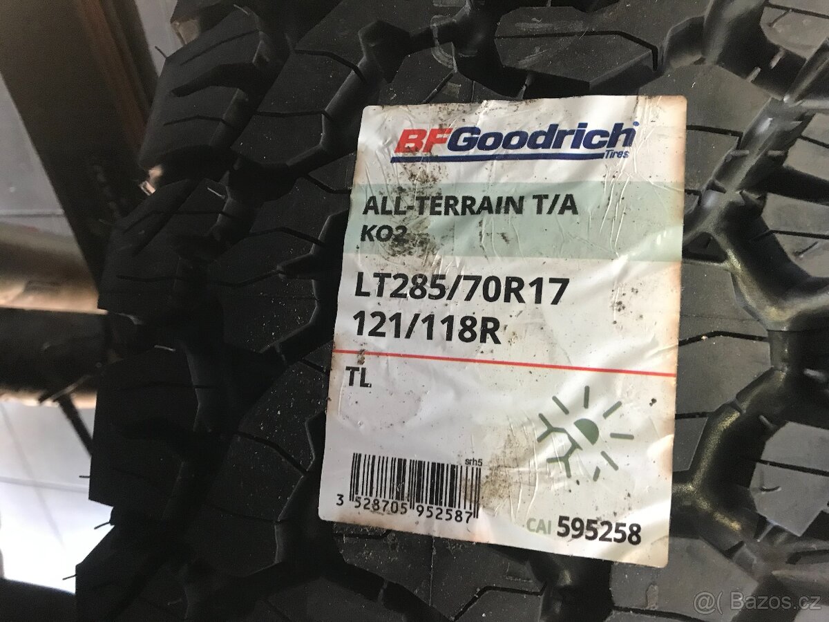 285/70 R17 all-terrain T/A KO2 BFGoodrich