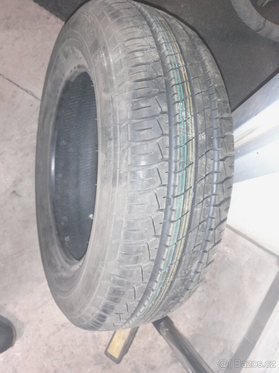 Nová pneu dunlop 195/65r15